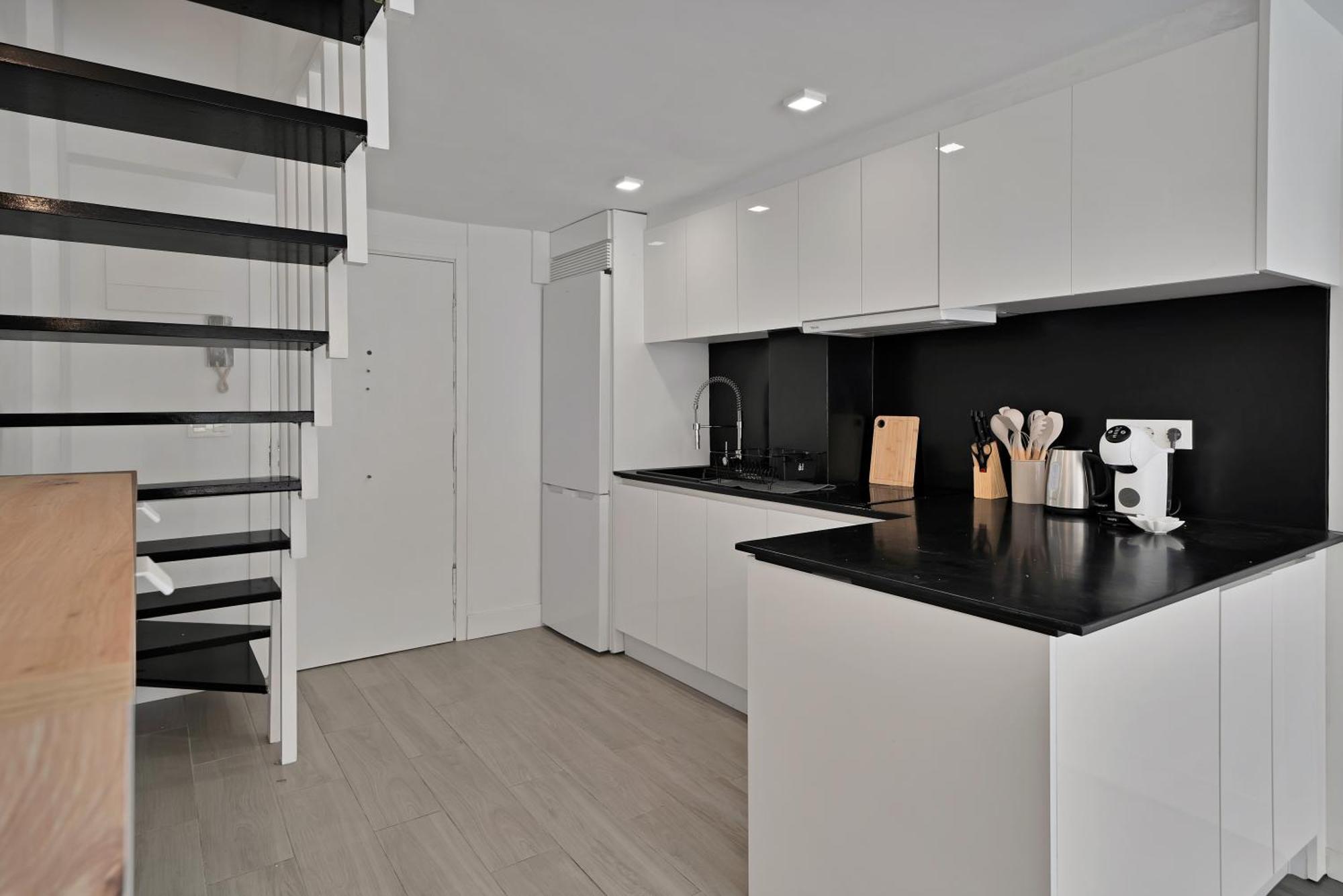 Modern And Stylish Duplex In Downtown - Palmeras Iii 114 Apartment Marbella