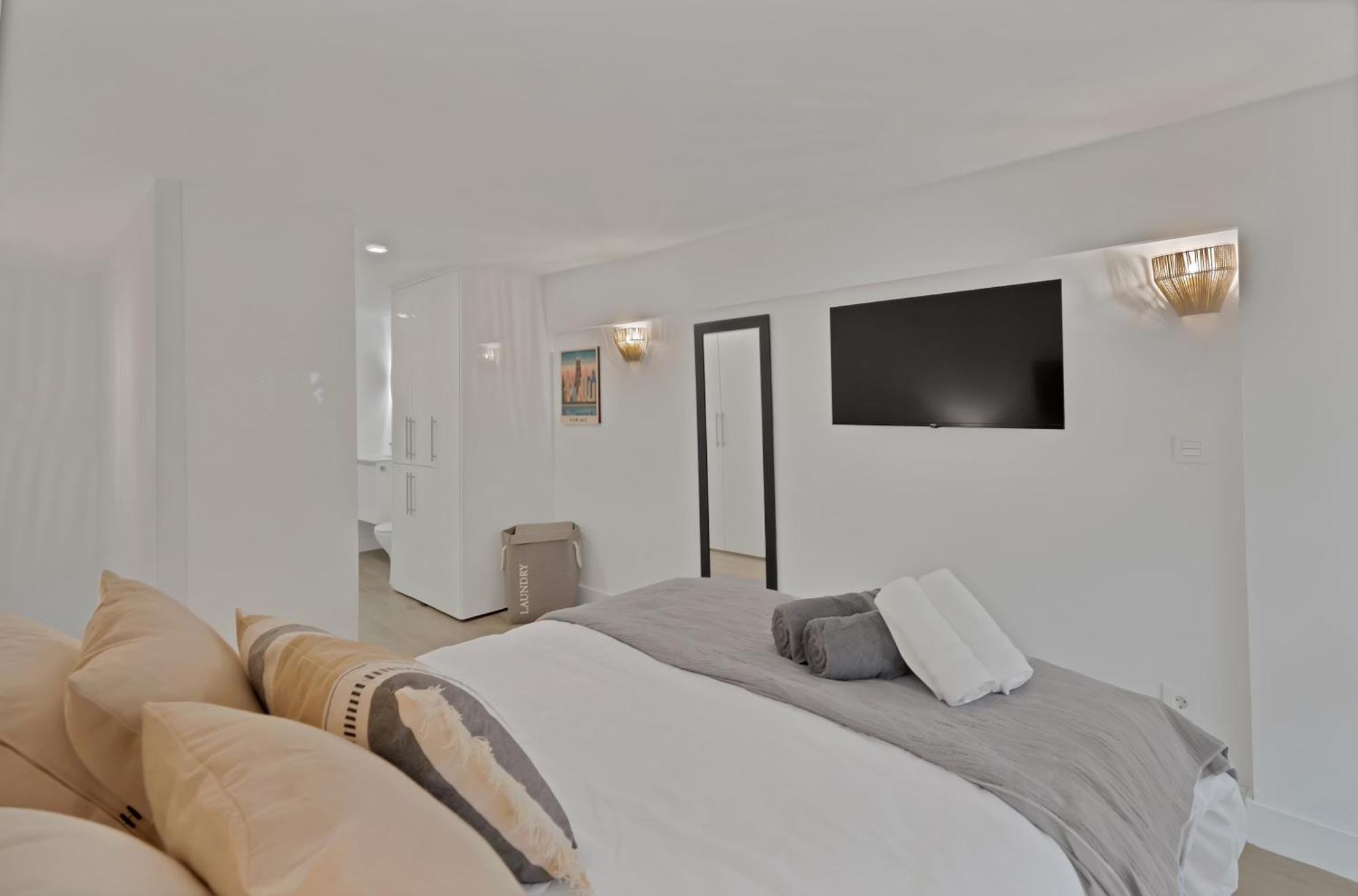 Modern And Stylish Duplex In Downtown - Palmeras Iii 114 *